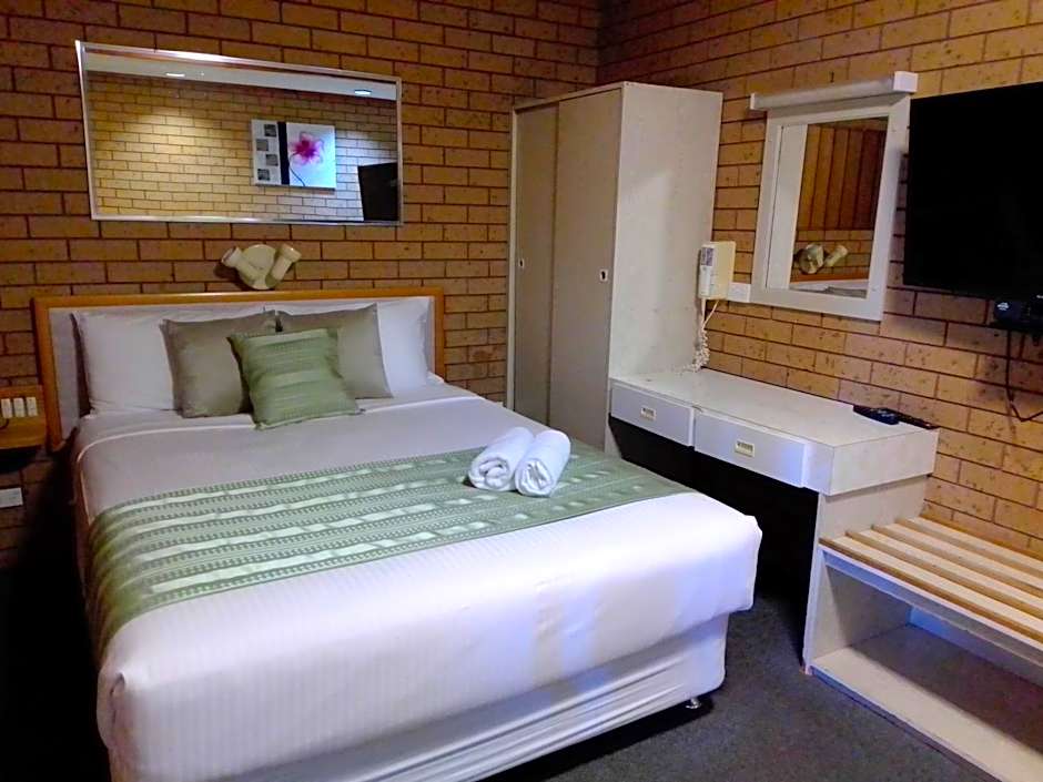 Country Home Motor Inn