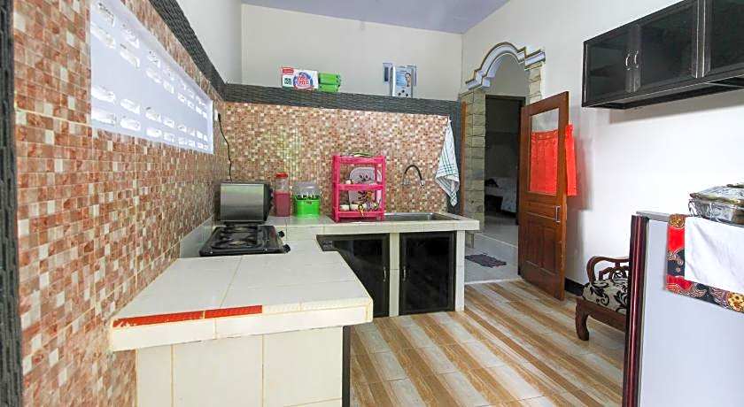 RedDoorz near Museum Gunung Merapi