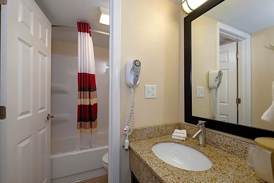 Red Roof Inn Vermillion - U of South Dakota