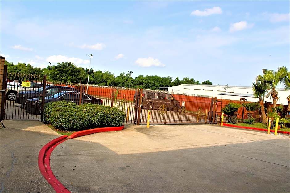 Trident Inn & Suites New Orleans