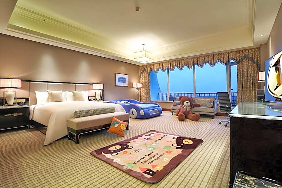 Photo 1 of 5 of Family Suite