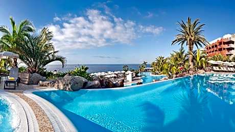 Adrián Hoteles Roca Nivaria