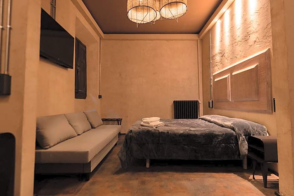 Hotel & Hostel 7