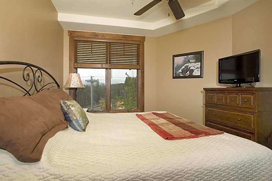 Crystal Peak Lodge By Vail Resorts