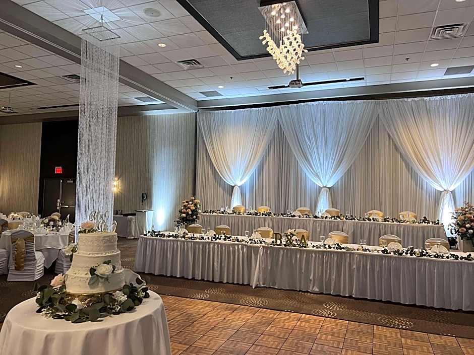 DoubleTree By Hilton Hotel Bloomington