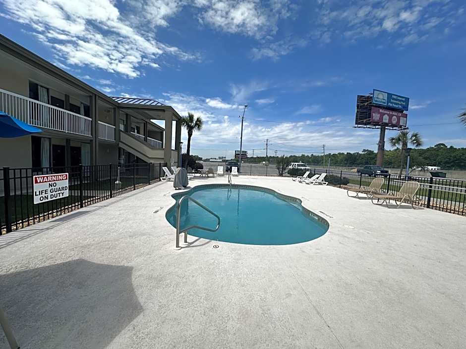 Days Inn by Wyndham Adel