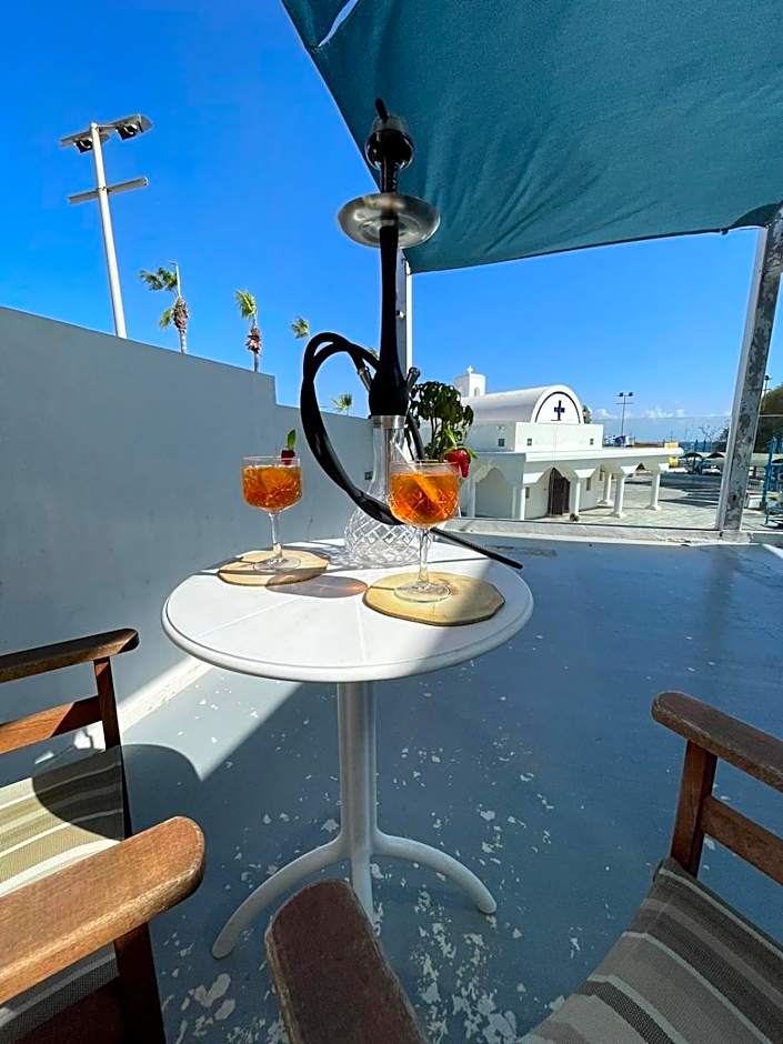 Ocean Dreams Suites - By the Harbour