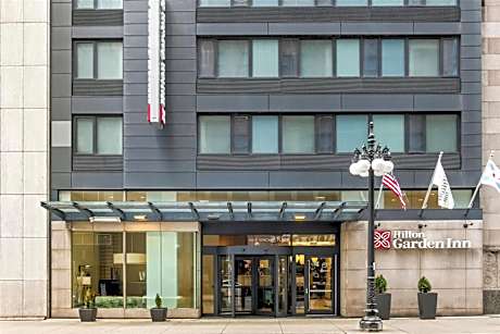 Hilton Garden Inn  Chicago Downtown Riverwalk