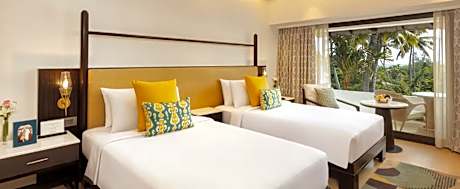 Superior Twin Bed Room with Balcony