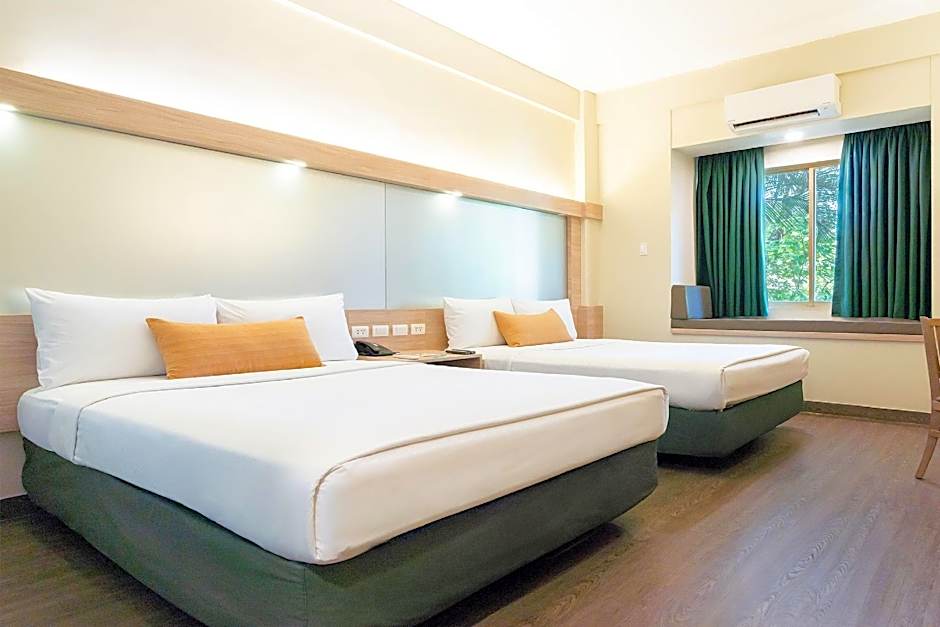 Microtel by Wyndham Tarlac