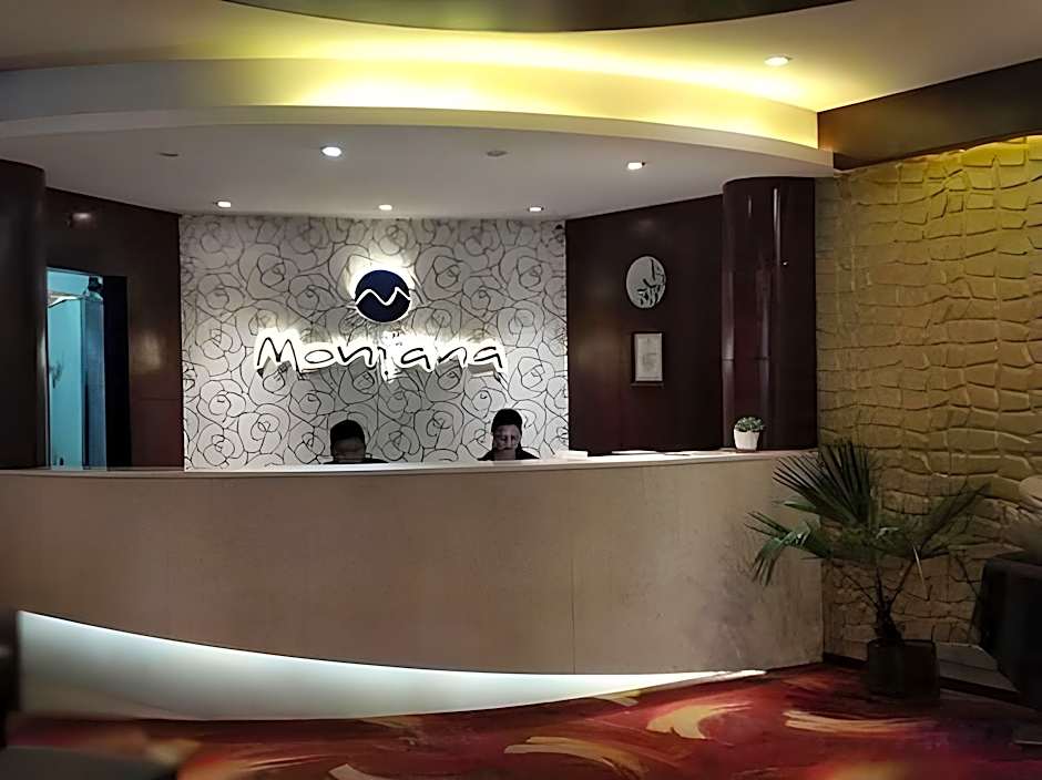 Summit Montana Suites & Spa at Mall