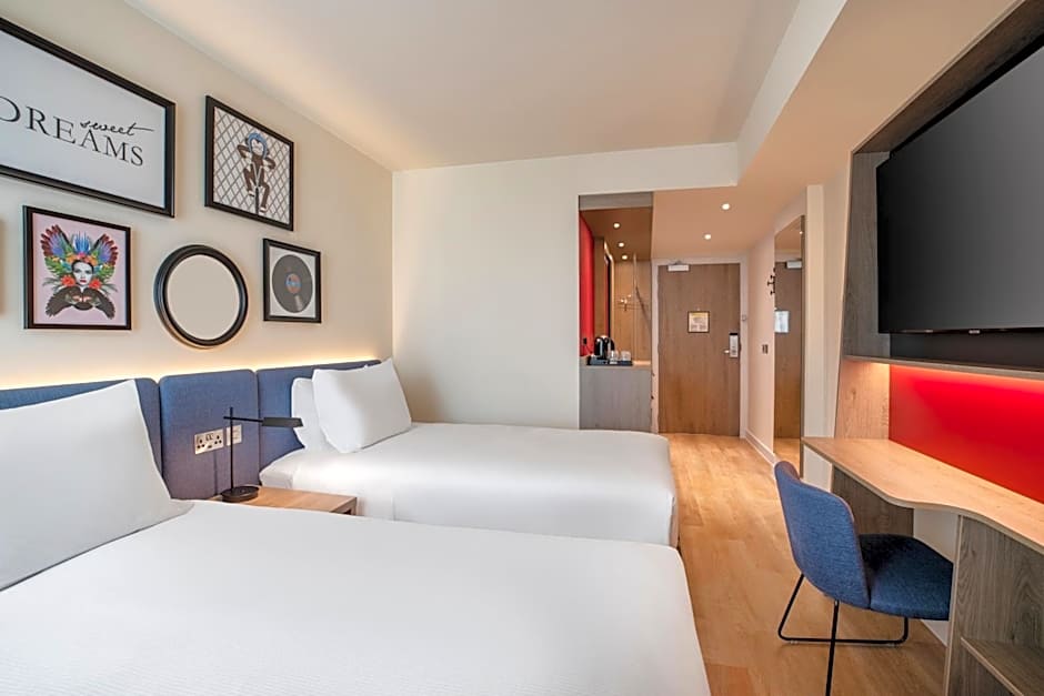Hampton by Hilton Bath City