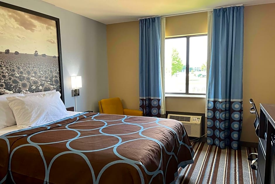 Super 8 by Wyndham Independence KS