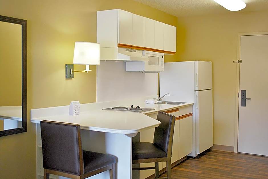 Extended Stay America Select Suites - Chicago - Westmont - Oak Brook