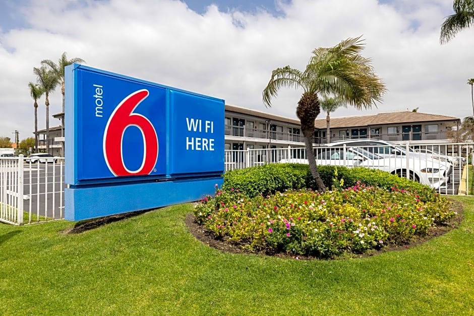 Motel 6-Santa Ana, CA