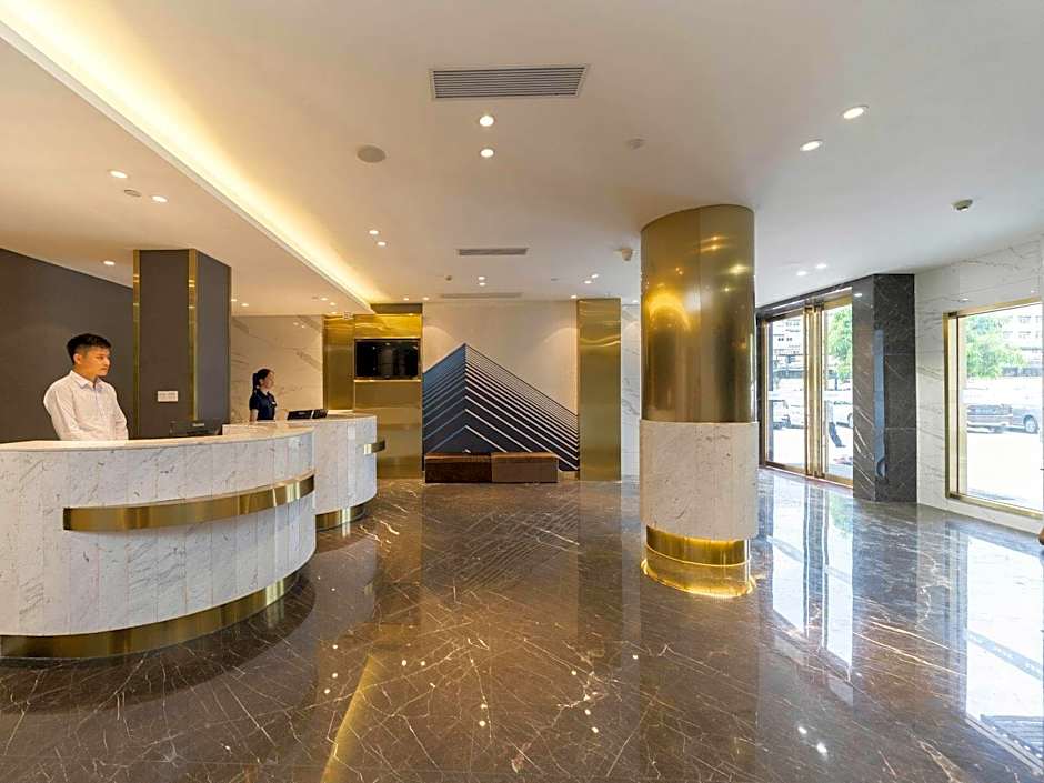 ZMAX Hotel Guangzhou Tianhe Sports Center East Metro Station