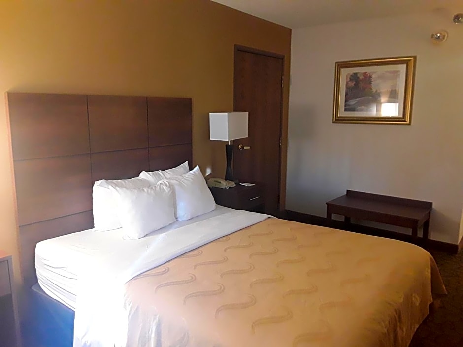 Quality Inn & Suites Manistique