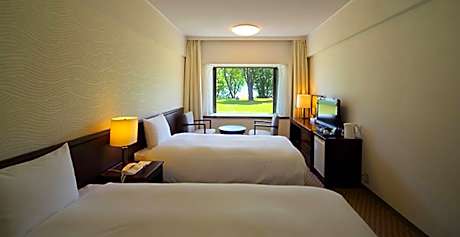 Twin Room with Lake View