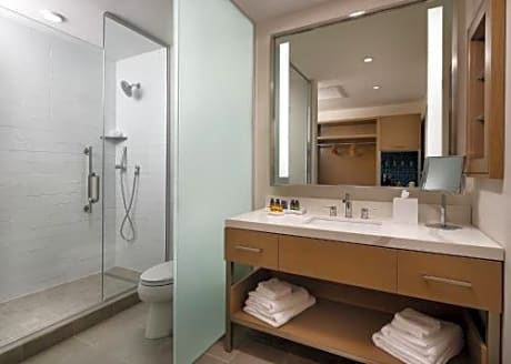 King Room with Balcony