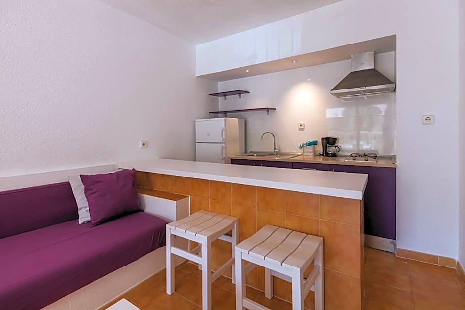 Aparthotel Puerto Cala Vadella