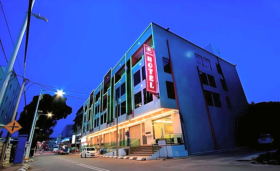 J Suites Hotel