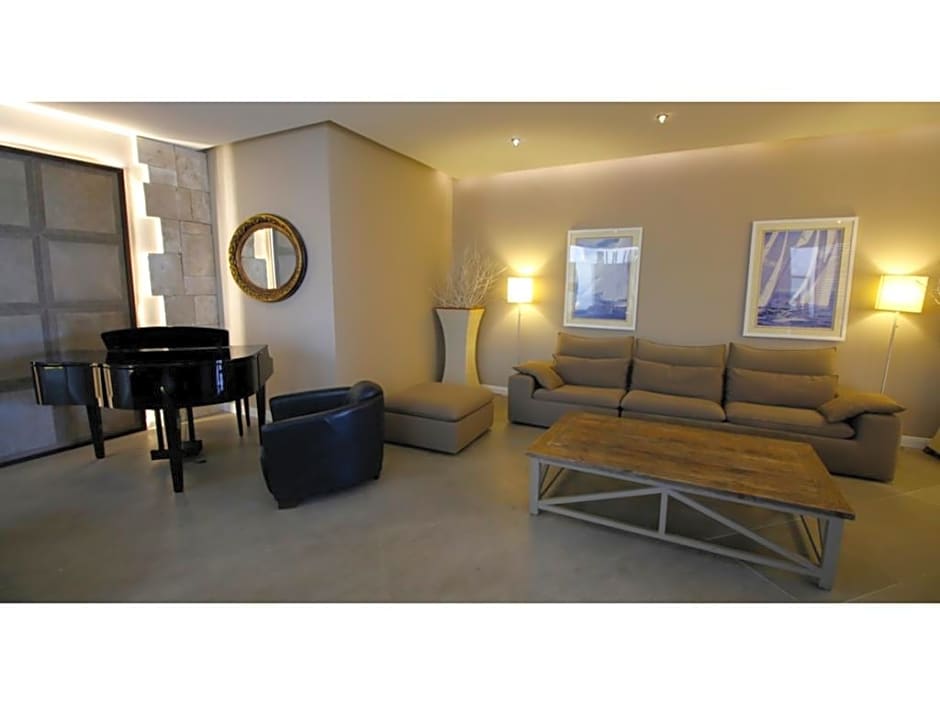 Munamar Beach Residence