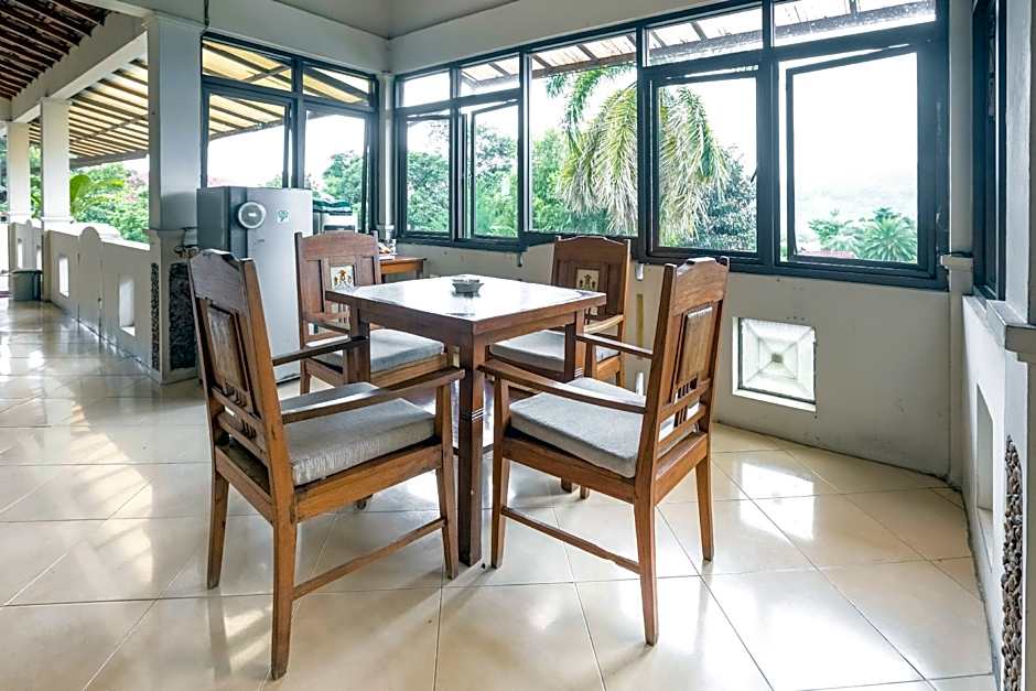 RedDoorz Plus @ Purwodadi