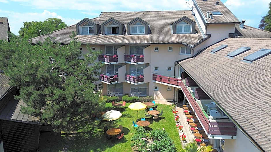 Logis Hotel Arc En Ciel