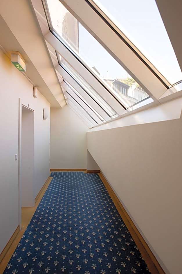 Suite Hotel 900 m zur Oper