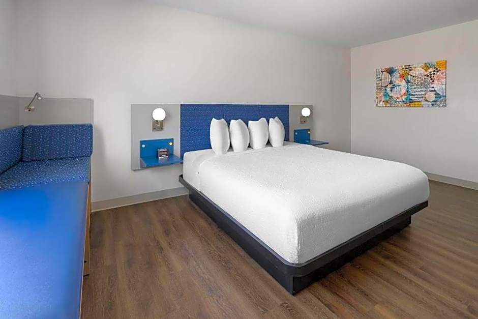 Microtel Inn & Suites by Wyndham Rehoboth Beach