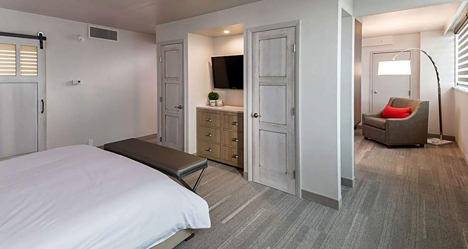 The Rushmore Hotel & Suites; BW Premier Collection