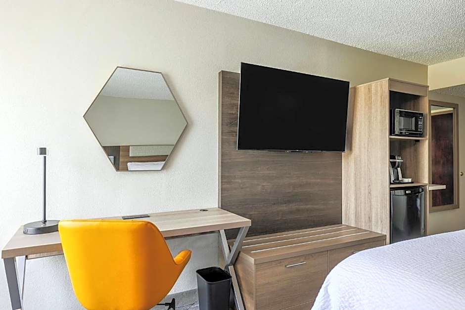 Holiday Inn Express Burlington By IHG