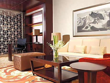 Hospitality Suite, Club lounge access, 1 Bedroom Hospitality Suite, 1 King