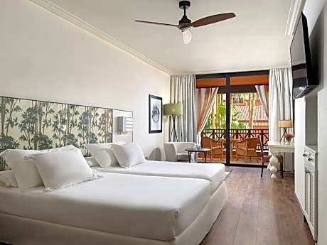 Double Room With Partial Sea View - 2 Adults