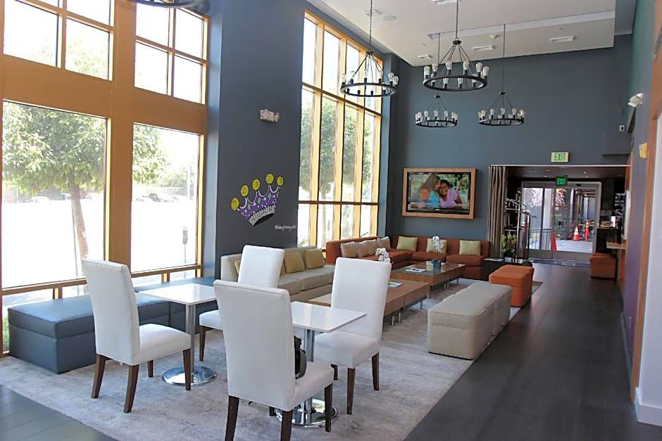 BLVD Hotel and Studios Universal-Hollywood, an Ascend Collection Hotel