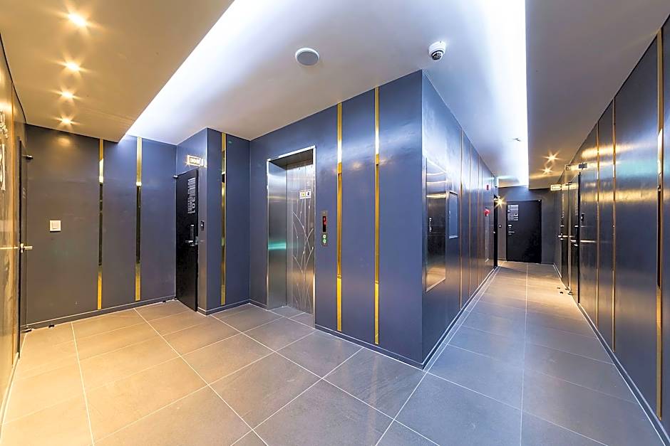 Plum Hotel