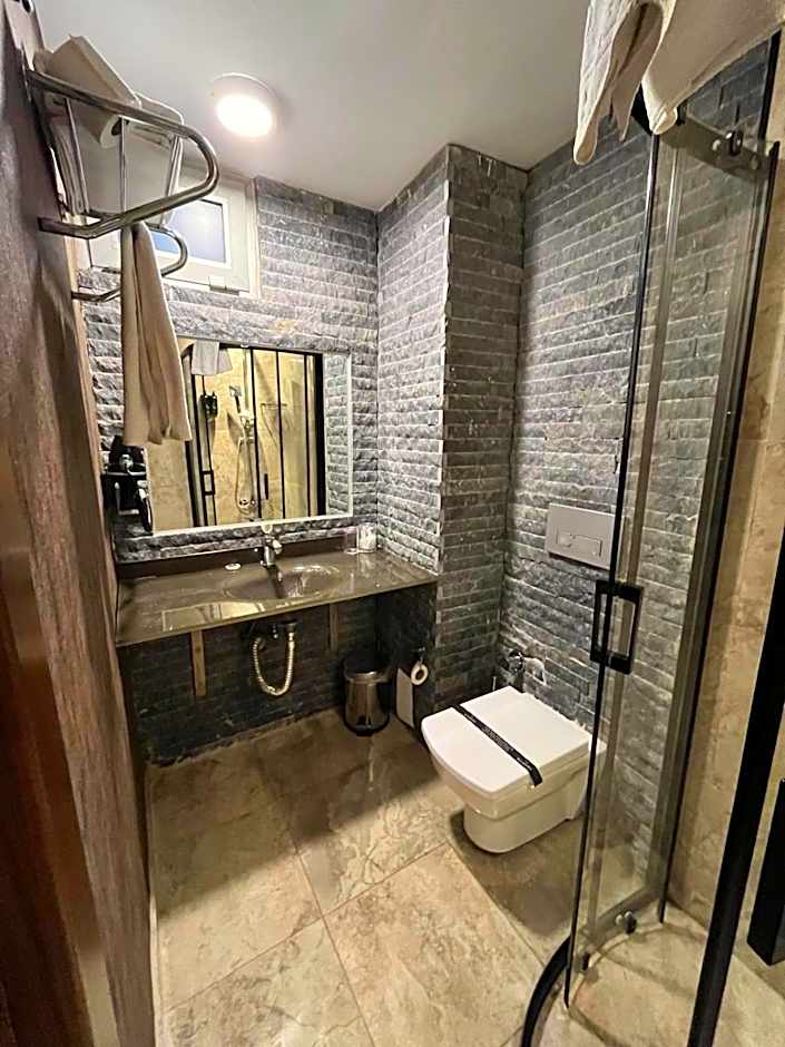 Weingart Seaside Hotel