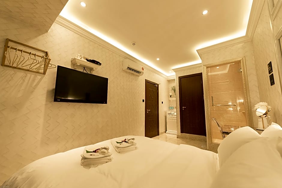 AJ Residence 