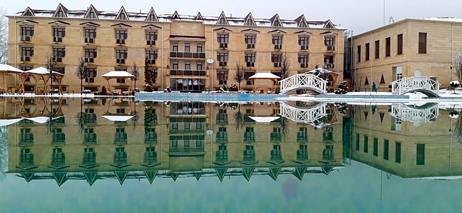 Kaspia Yeddi Gozel Hotel