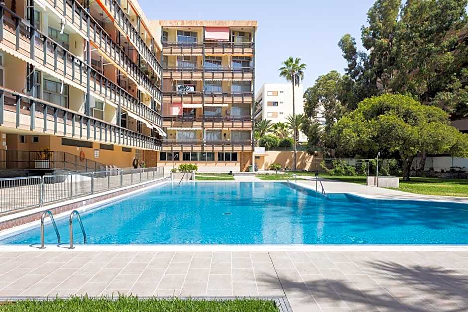 Seafront apartment just 200m from Las Vistas Beach