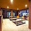 La Quinta Inn & Suites by Wyndham Angleton