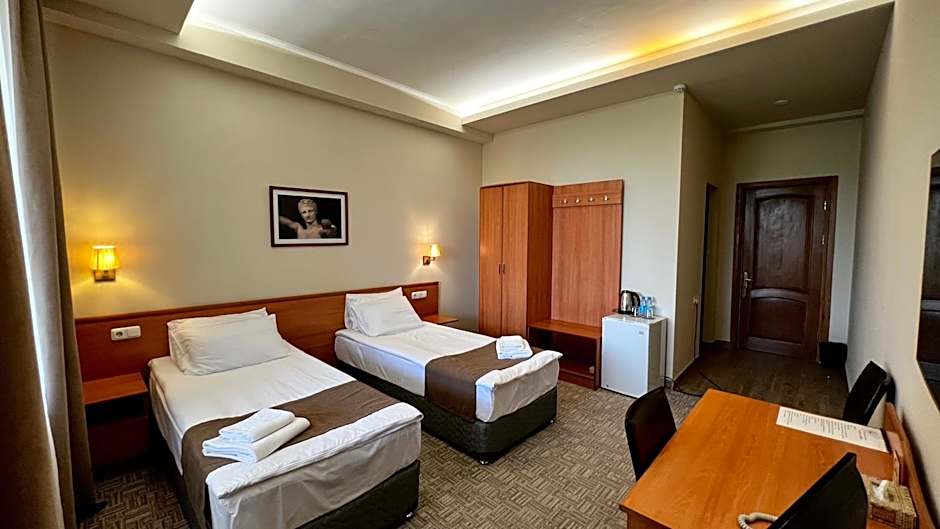 Olympia Garden Hotel