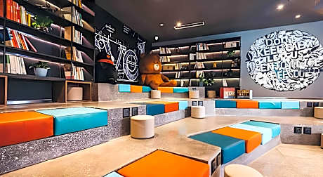 Atour Light Hotel Tangshan Exhibition Center                               