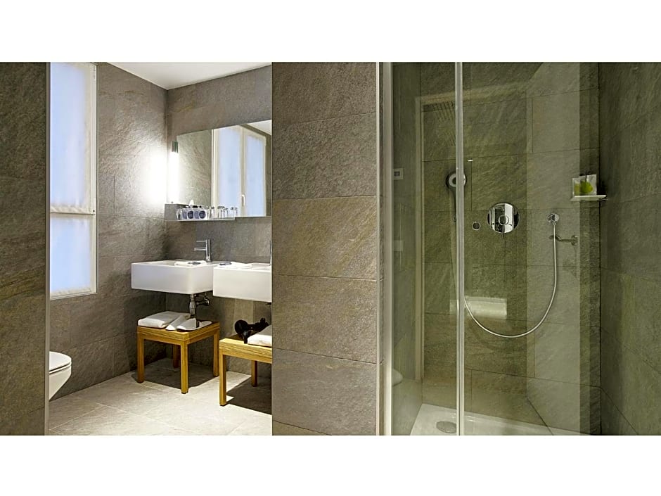 9Hotel Republique