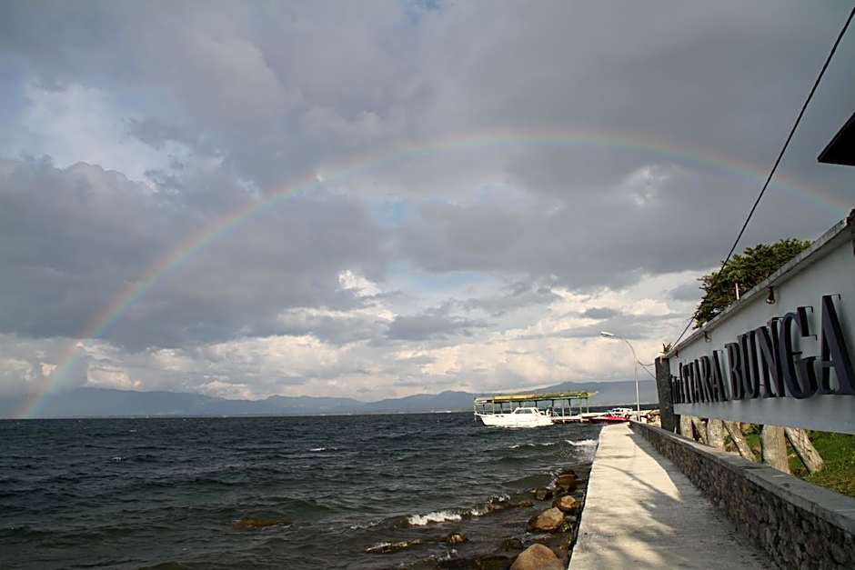 Tiara Bunga Hotel & Villa