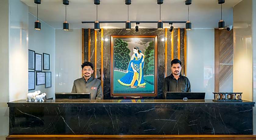 Tripli Hotels M & Resort