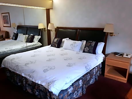 King Suite with Spa Bath