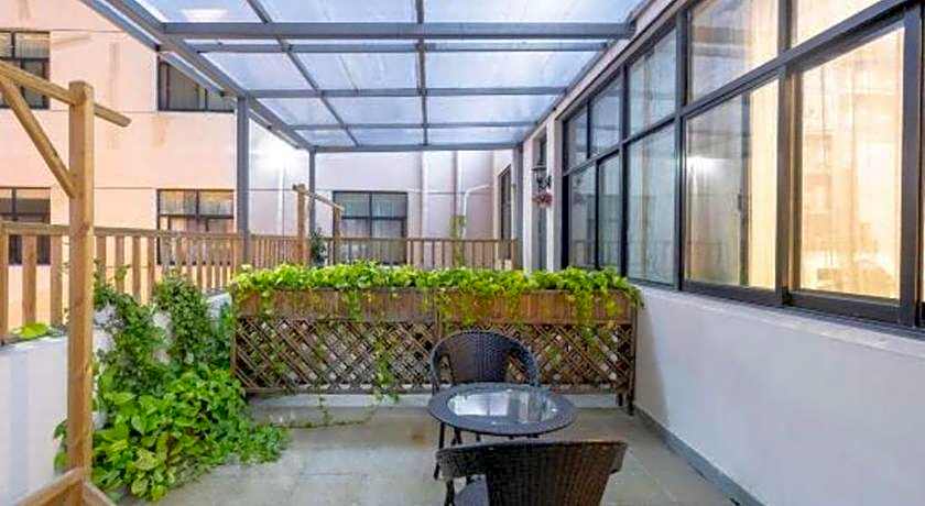 GEM Hotel Ningbo Jiangbei District Hongtang Haide Square