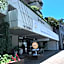 Edgecliff Lodge Motel