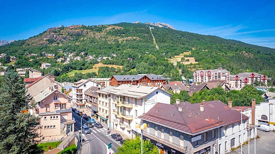 Hôtel Mont-Brison